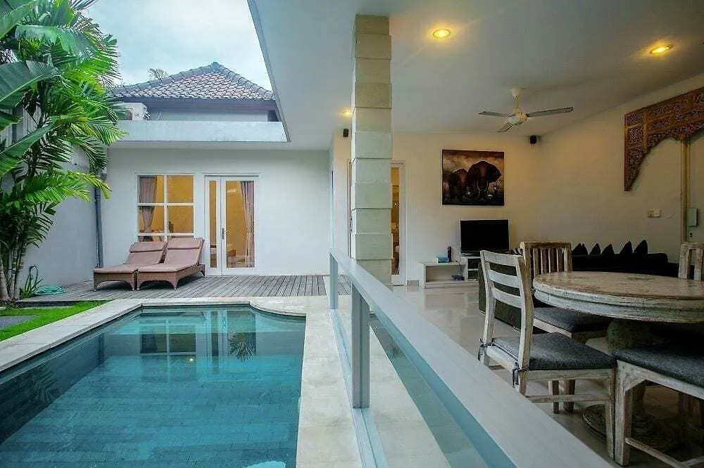 Villa Ueda Seminyak Indonesia